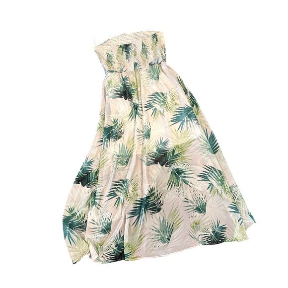 Beach VayCay Dress: White and Palm Leaves adorn this effortlessly chic frock. - Picture 5 of 11